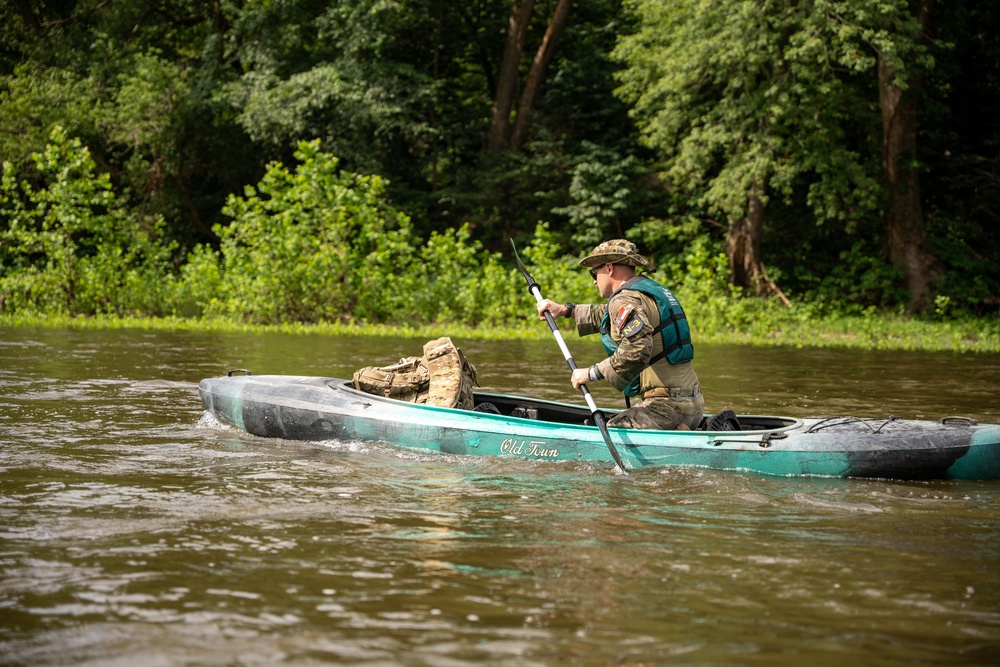SSG White Kayaks