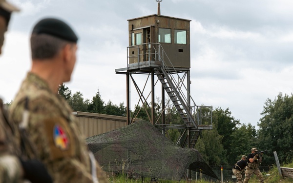 Canadian Brig. Gen. Patrick Robichaud Observes JMTG-U OPFOR