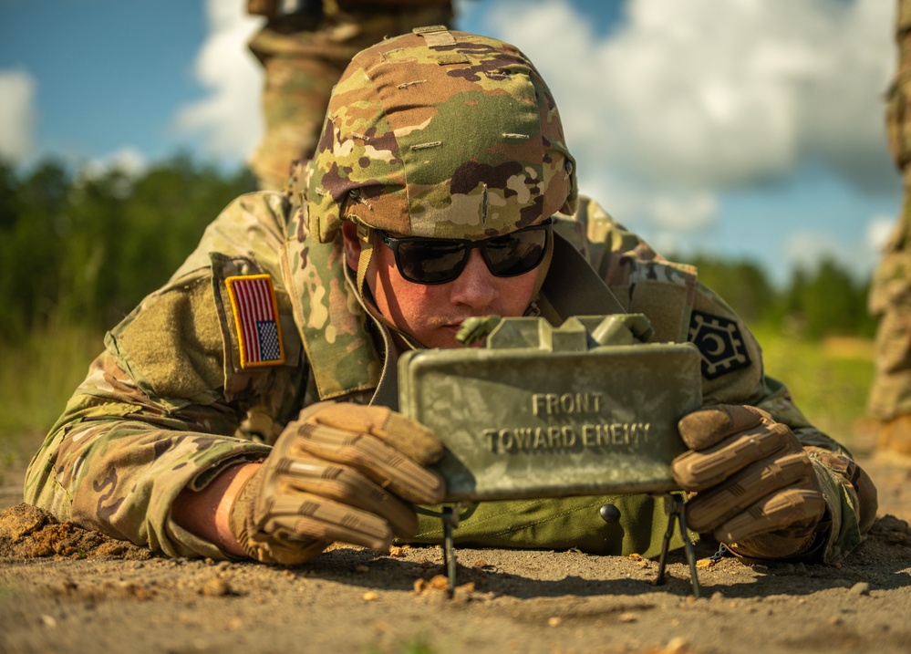 1222nd Engineer Company conducts claymore and linear charge detonation
