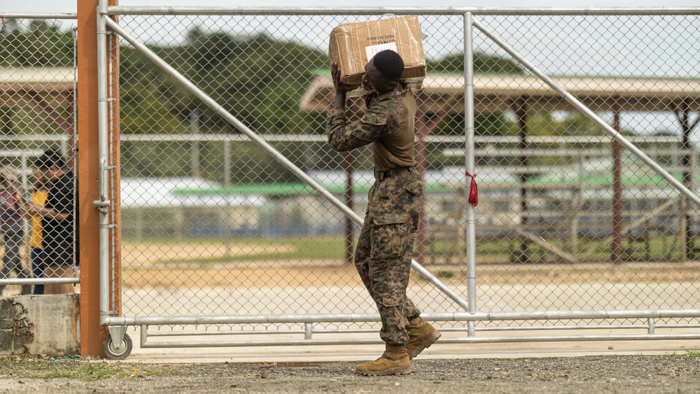 Koa Moana 25 Marines Help Reorganize Classrooms after Pacific Mini Games