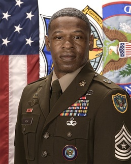 NORAD and USNORTHCOM Logistics Senior Enlisted Leader Receives DMOC award