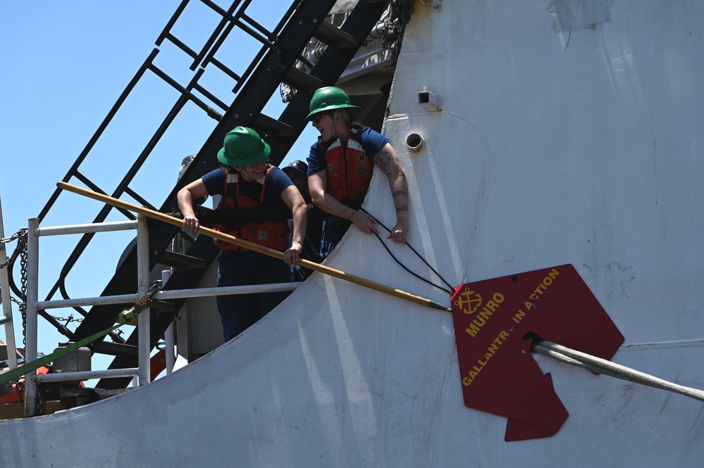 U.S. Coast Guard Cutter Munro (WMSL 755) returns to home port