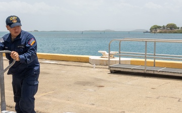 Cole Conducts Routine Operations in GTMO