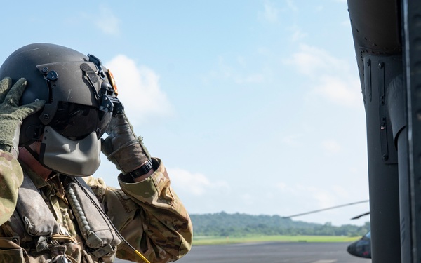 JTF-Bravo supports NSW, Panamanian Special Forces FRIES training during PANAMAX-Alpha PH I