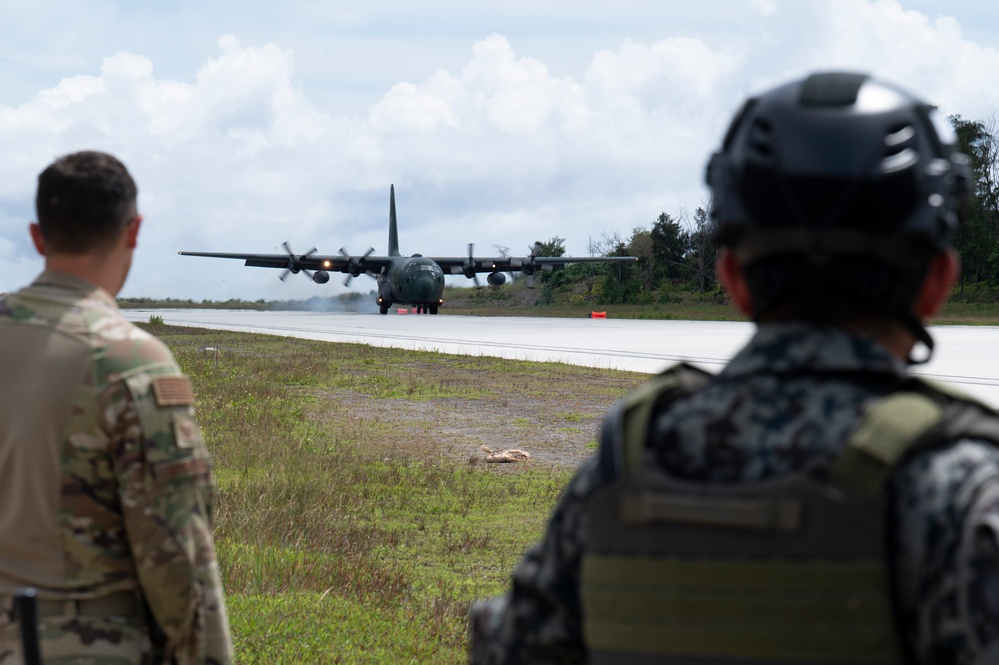 243rd CAOS and JASDF increase interoperability at Andersen AFB