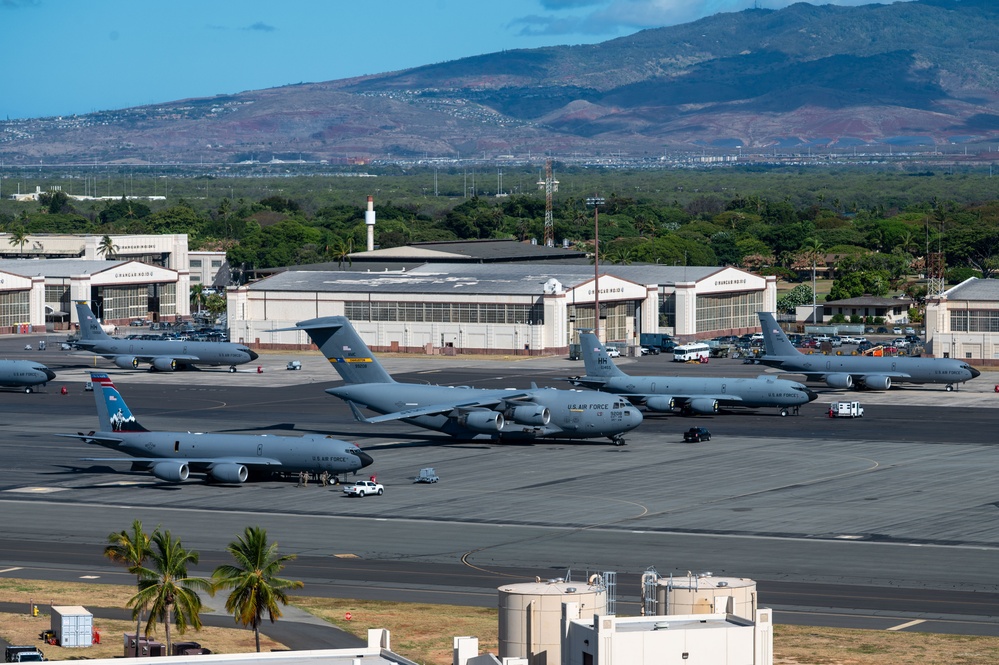 The 15th Wing supports incoming aircraft in support of REFORPAC 25