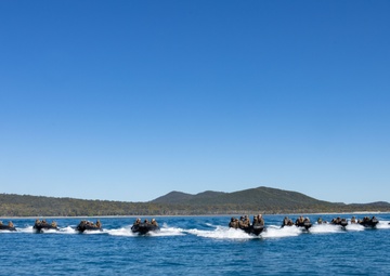 31st MEU Boat Company Secures Beach Landing Site during Exercise Talisman Sabre 25