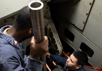 USS Curtis Wilbur (DDG 54) Conduct Mobility-Engineering Drill