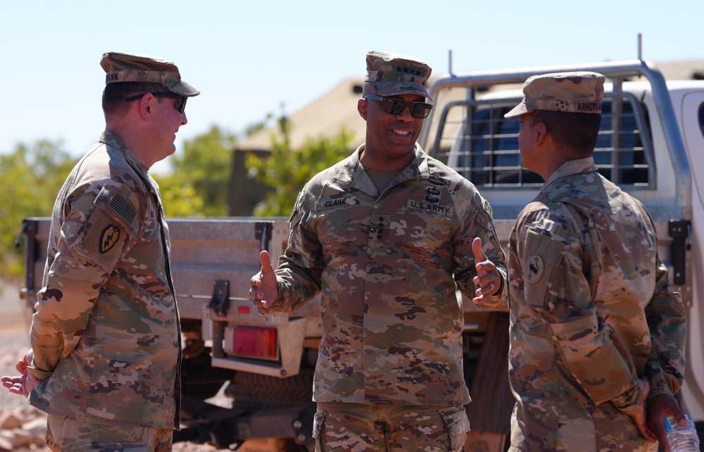 USARPAC Commanding General Visits Troops During Talisman Sabre