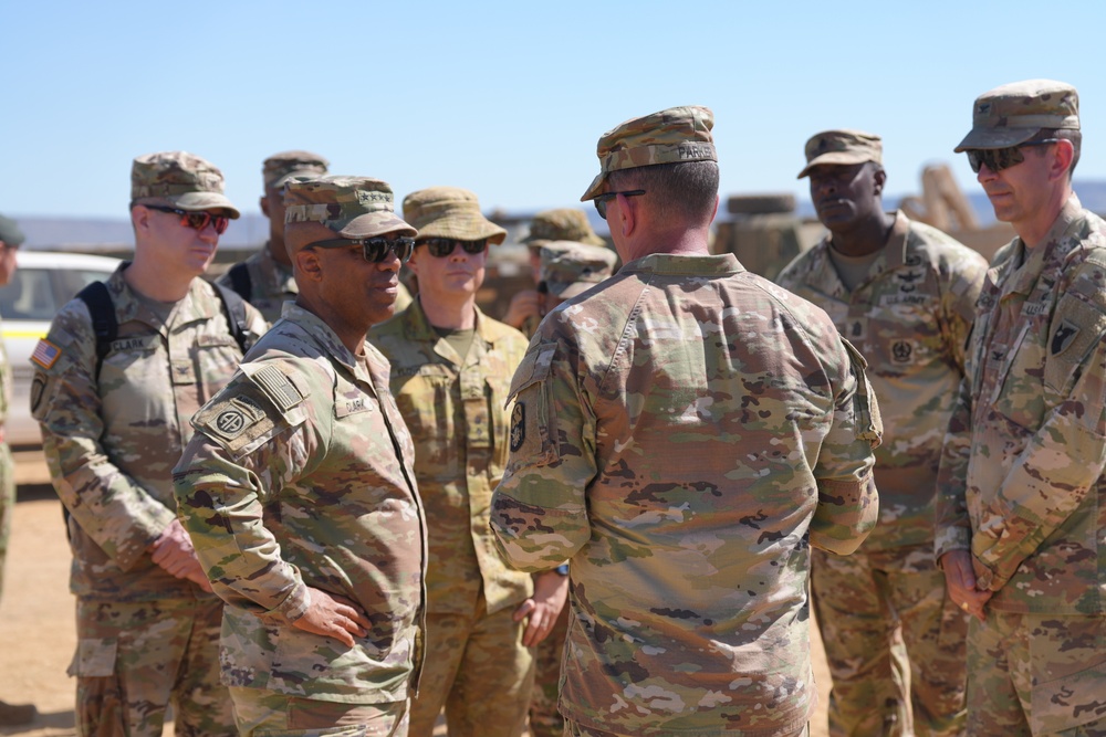 USARPAC Commanding General Visits Troops During Talisman Sabre