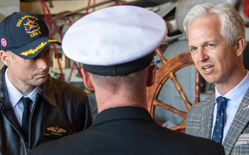 USS America (LHA 6) Welcomes U.S. Consul General