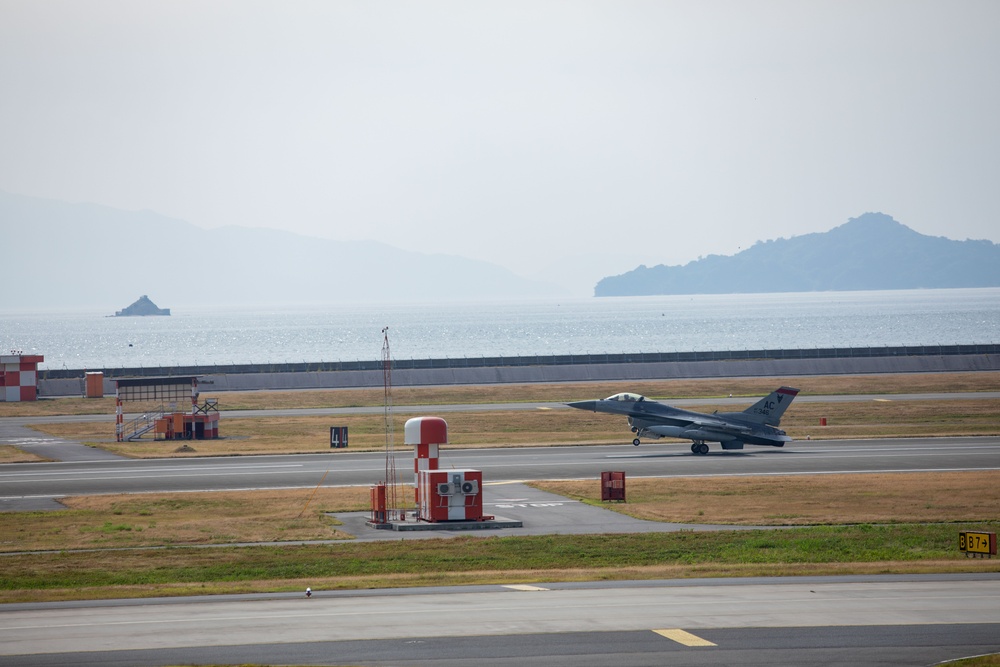 U.S. Air Force Airmen with 177th Fighter Wing land at MCAS Iwakuni for exercise Resolute Forces Pacific