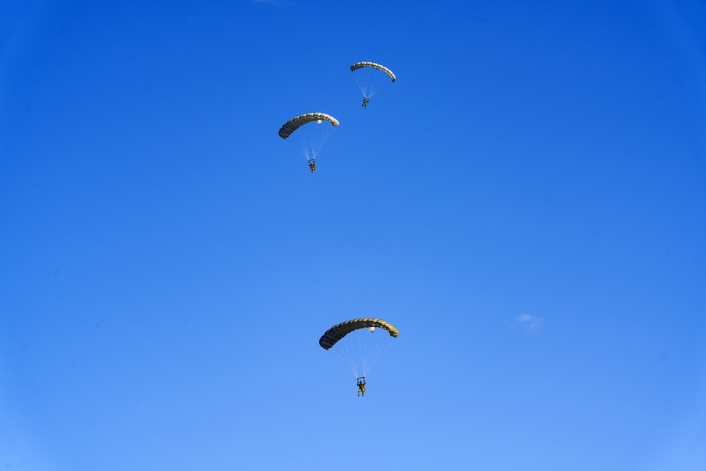 Talisman Sabre 25: Special Tactics Airmen perform Military Free Fall