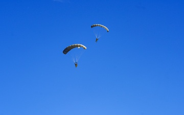 Talisman Sabre 25: Special Tactics Airmen perform Military Free Fall