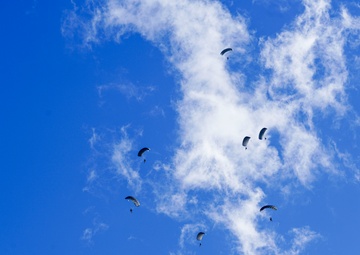 Talisman Sabre 25: Special Tactics Airmen perform Military Free Fall
