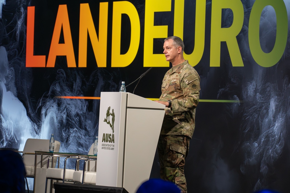 Gen. Alexus Grynkewich Delivers Keynote Address at LANDEURO
