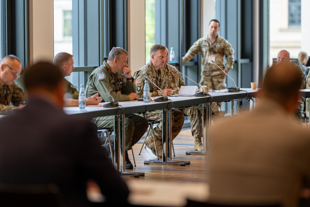Army Air Defense General Speaks during LANDEURO