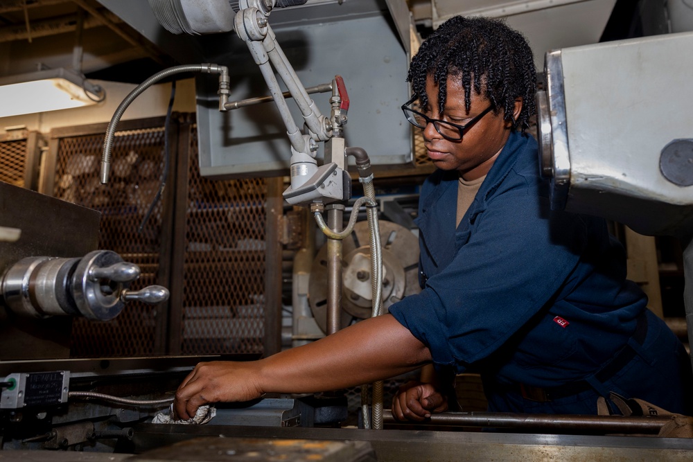 Daily Operations Aboard USS George H.W. Bush (CVN 77)