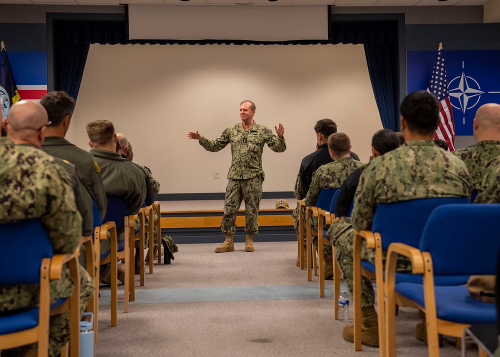 U.S. Naval Forces Europe-Africa visits VP-46