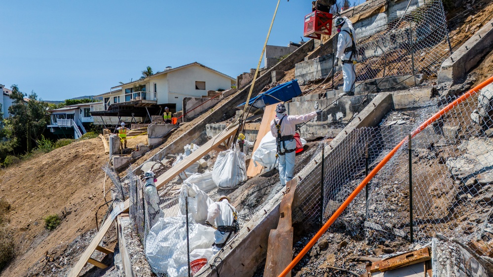 USACE supports Wildfire Debris Removal in Southern California