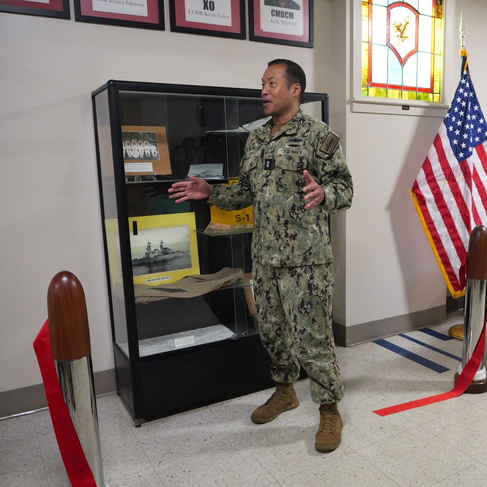 RADM Ken Epps speaks during the decommissioning/commissioning ceremony for the USS Duarte (DDG 250)