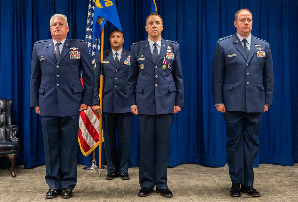 908th OSS Welcomes New Commander