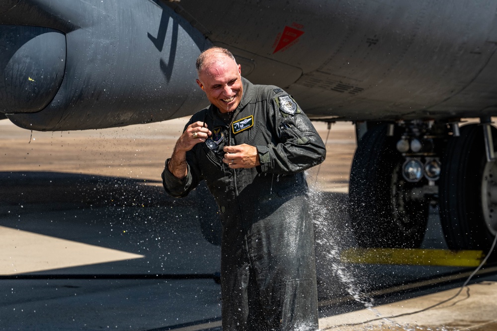 Col. Maginness' Fini Flight as 2nd Bomb Wing Commander