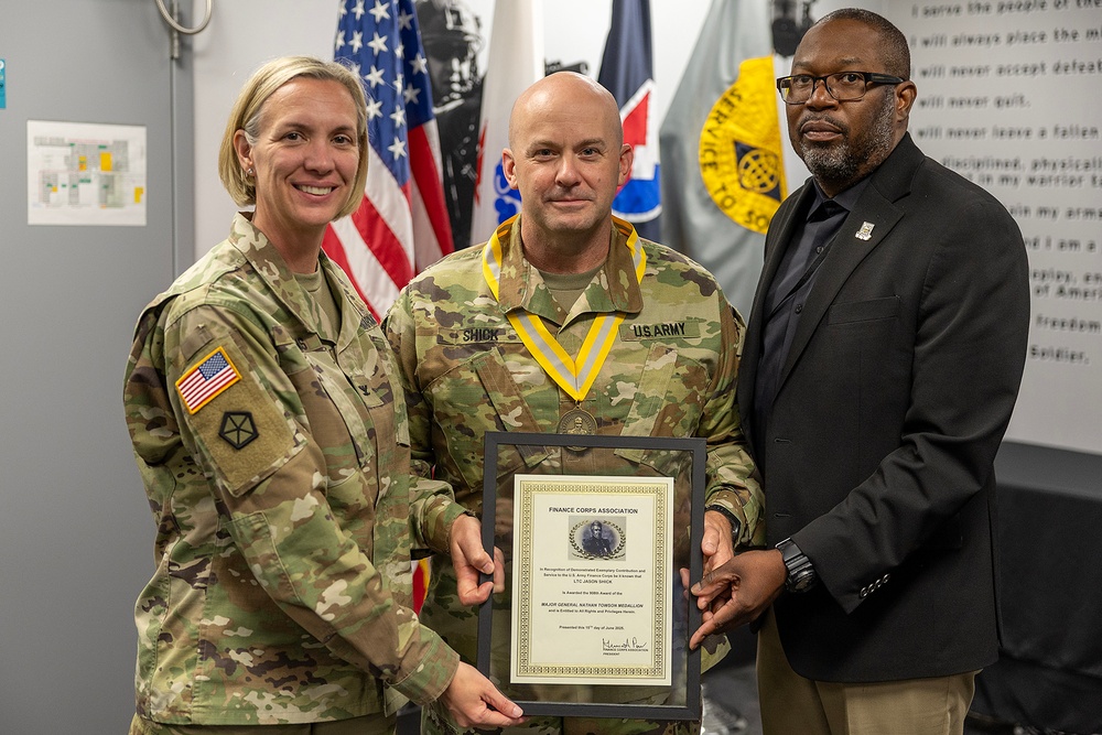 Shick awarded Towson Medallion