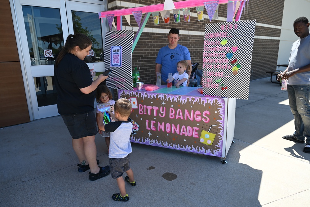 Post community pours into young entrepreneurs during Lemonade Day