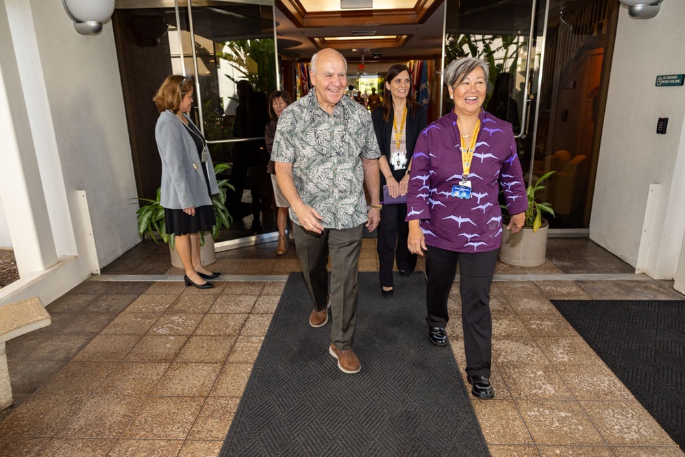 Mayor of Honolulu Visits DKI APCSS
