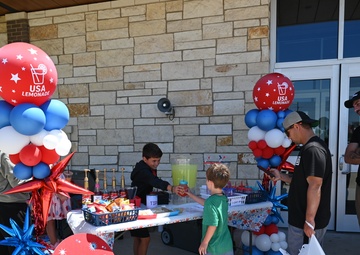 Post community pours into young entrepreneurs during Lemonade Day