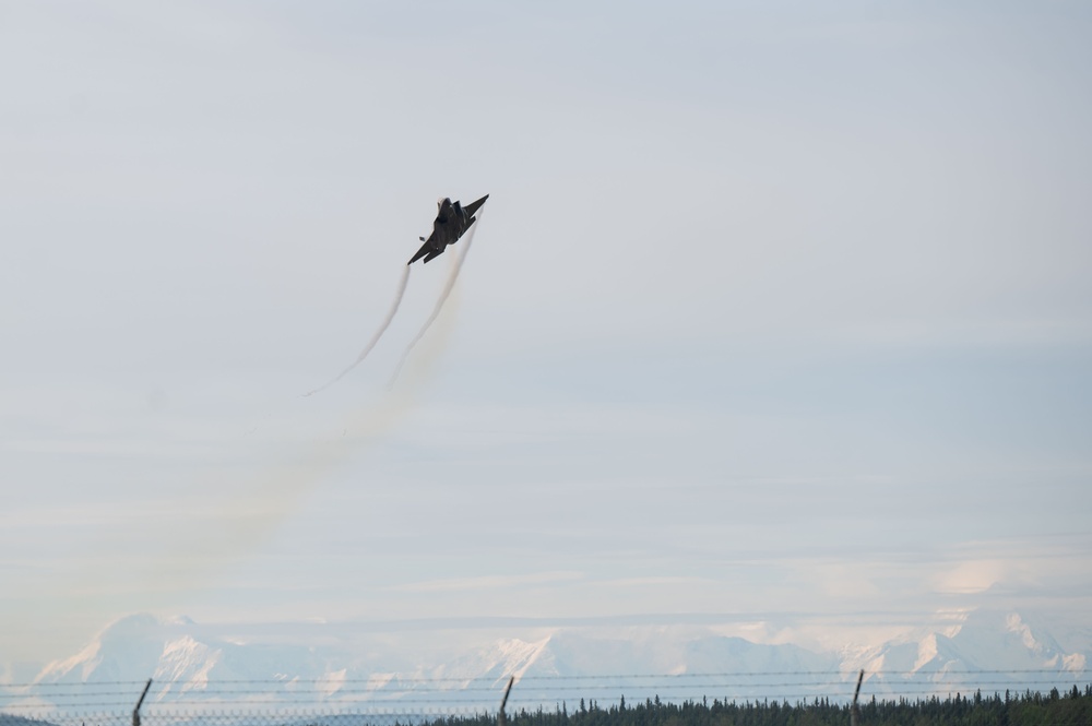 F-35 Lightning II Take-offs at Eielson AFB