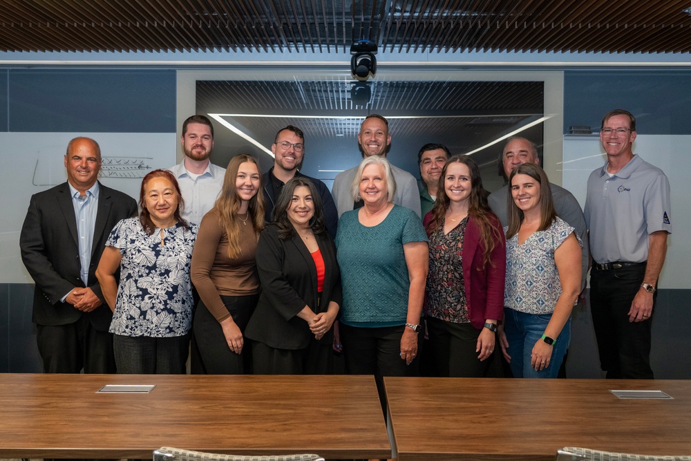Strategic Investment Advisory Board earns top award for commitment to the warfighter
