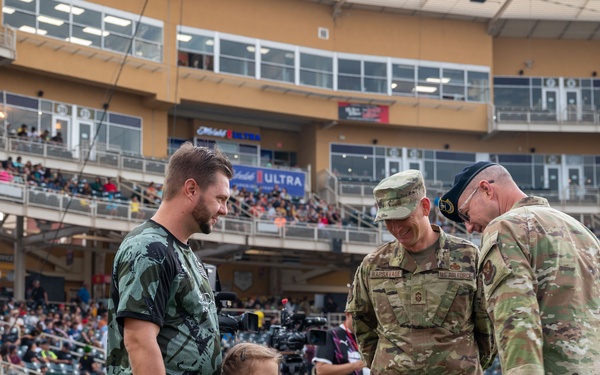 Kirtland Air Force Base Leadership Greet Local Family