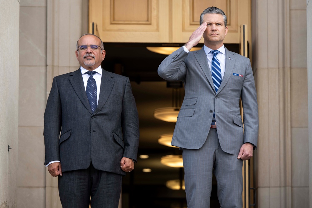 SD Hegseth Hosts Bahrain At Pentagon