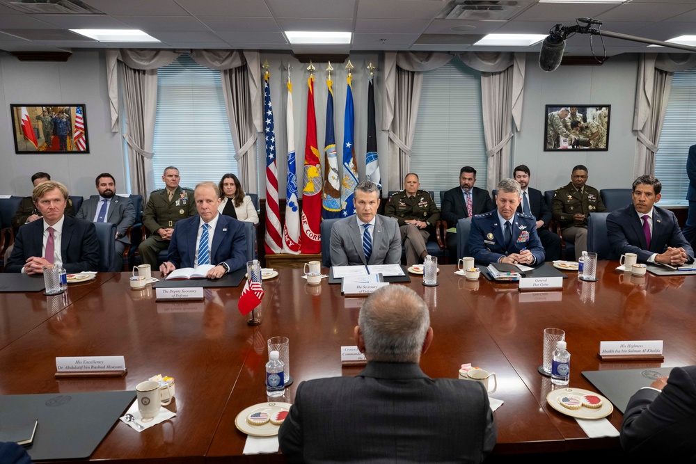 SD Hegseth Hosts Bahrain At Pentagon