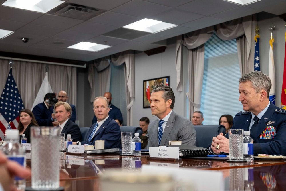 SD Hegseth Hosts Bahrain At Pentagon