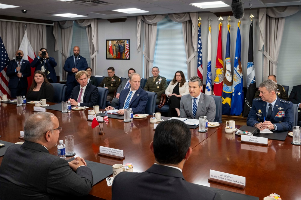 SD Hegseth Hosts Bahrain At Pentagon