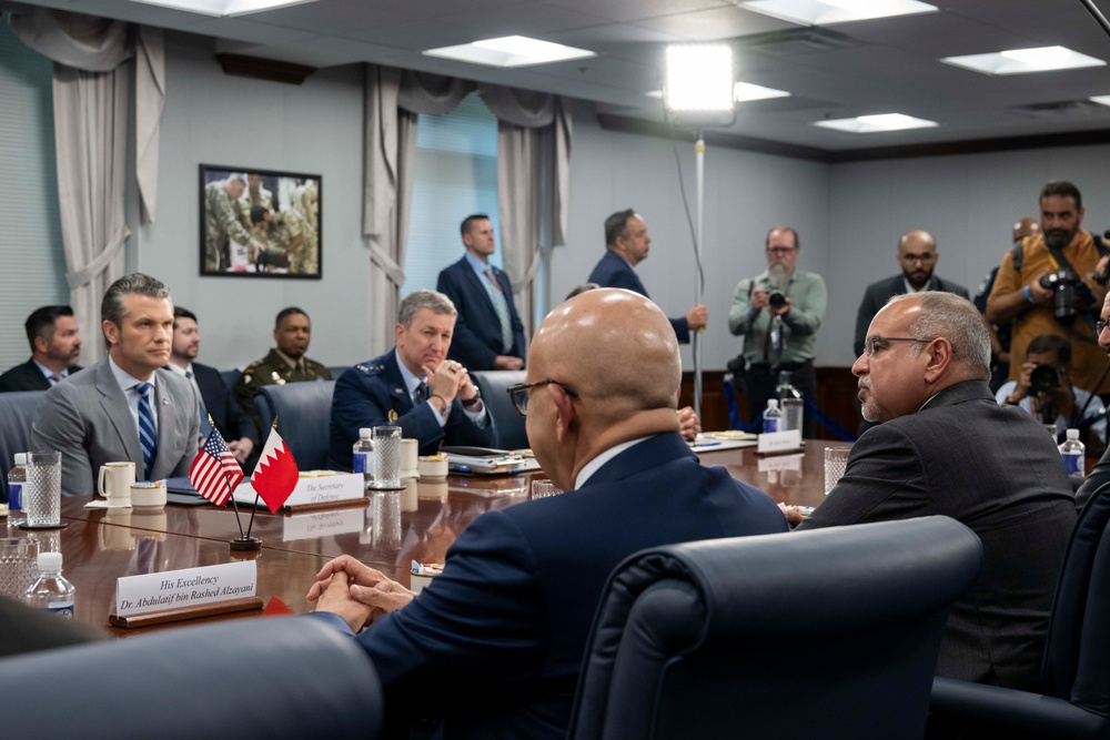 SD Hegseth Hosts Bahrain At Pentagon