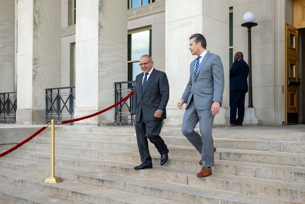 SD Hegseth Hosts Bahrain At Pentagon