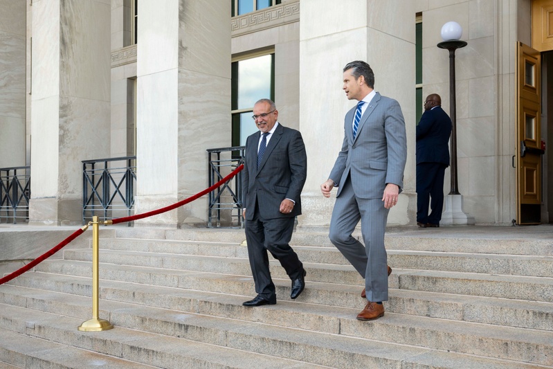 SD Hegseth Hosts Bahrain At Pentagon
