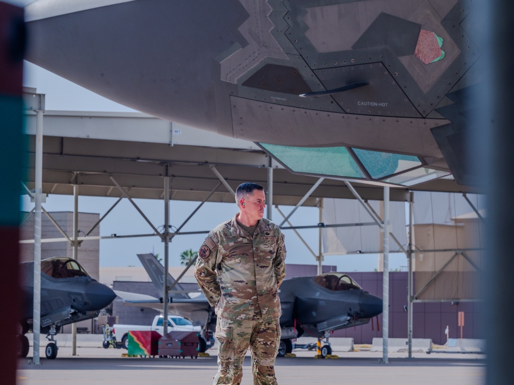 Luke Command Chief Launches General’s Jet