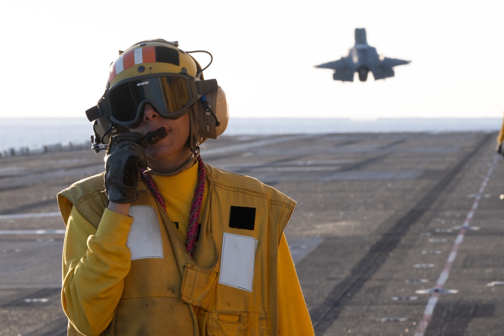 USS America Conducts Multi-Aircraft Flight Operations during Exercise Talisman Sabre