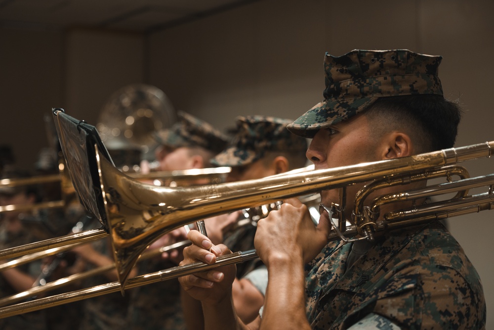III Marine Expeditionary Force Support Battalion holds change of command ceremony