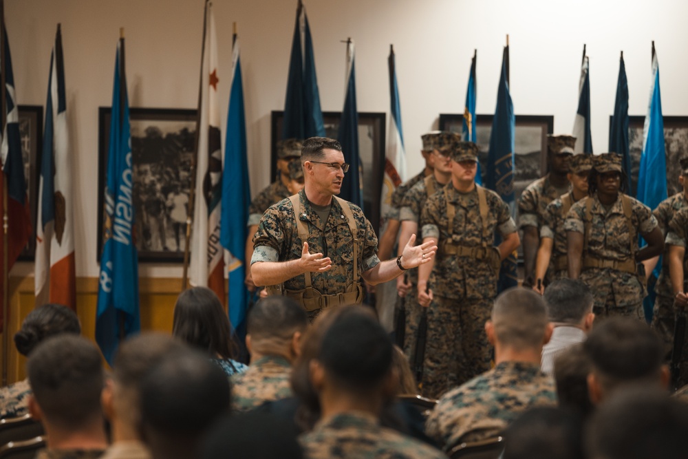 III Marine Expeditionary Force Support Battalion holds change of command ceremony