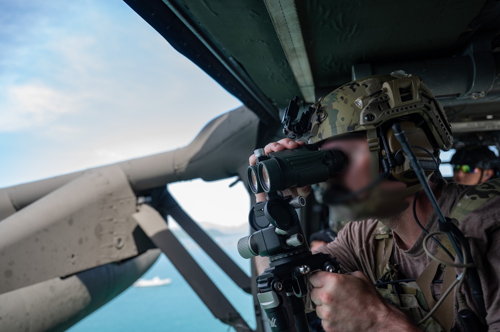 US NSW, Panamanian special forces conduct VBSS during PANAMAX-Alpha PH I