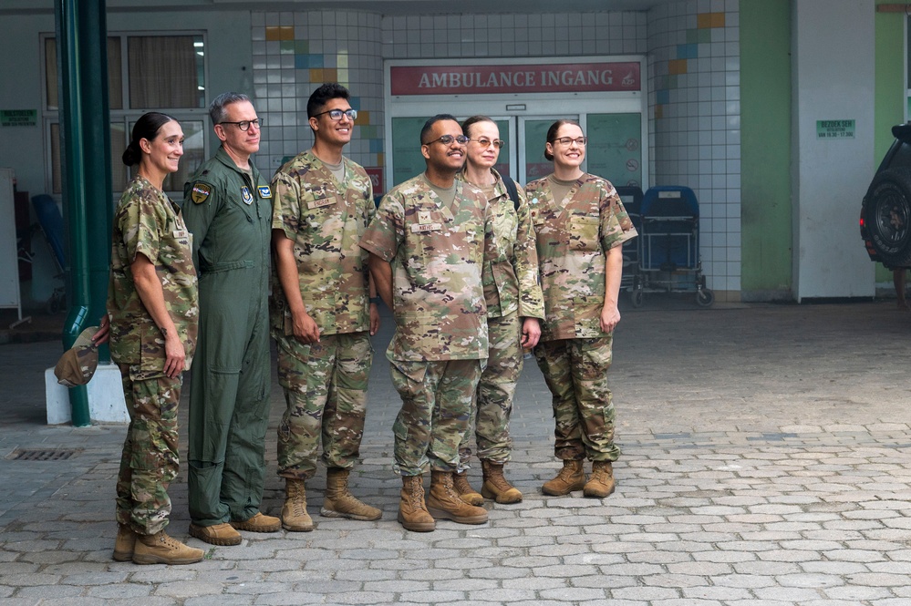 USAF medical personnel assist in treatment at Academic Hospital Suriname