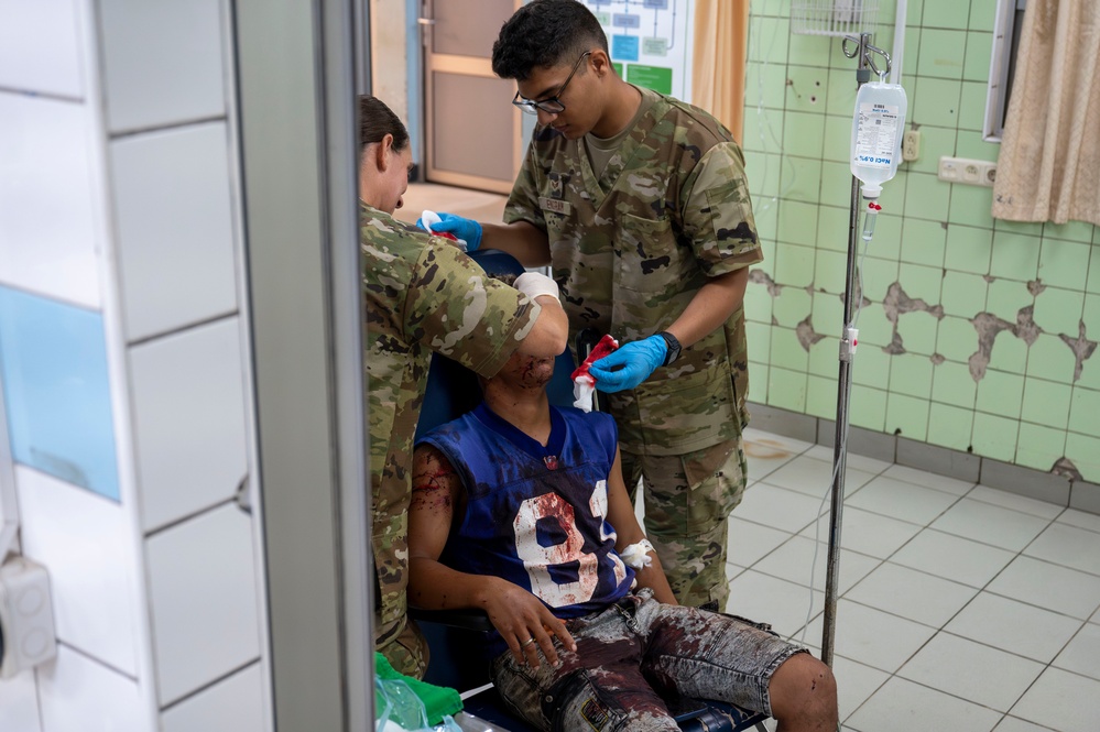 USAF medical personnel assist in treatment at Academic Hospital Suriname