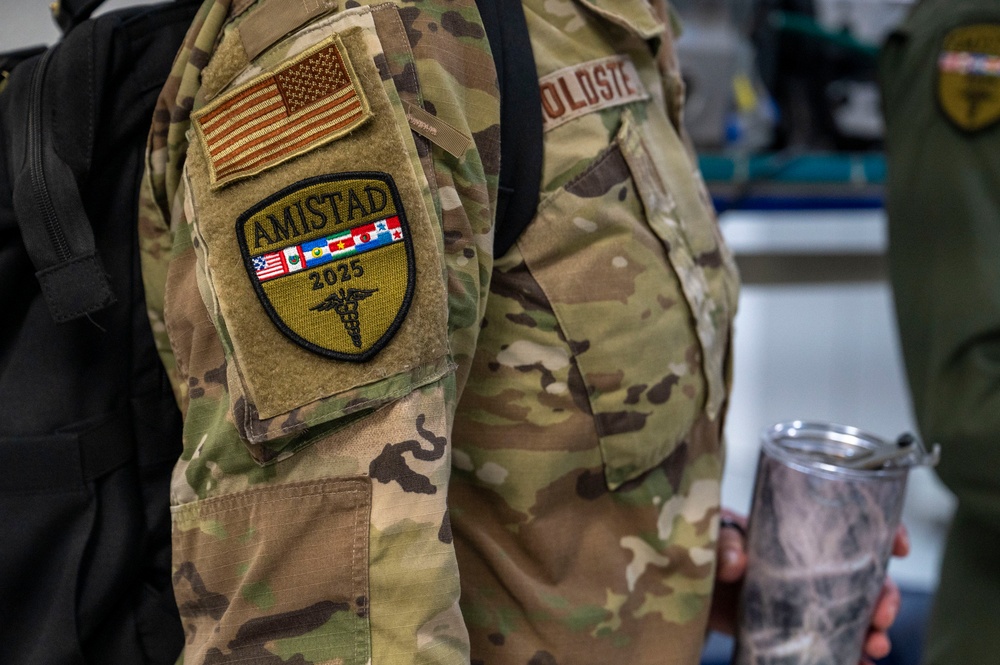 USAF medical personnel assist in treatment at Academic Hospital Suriname