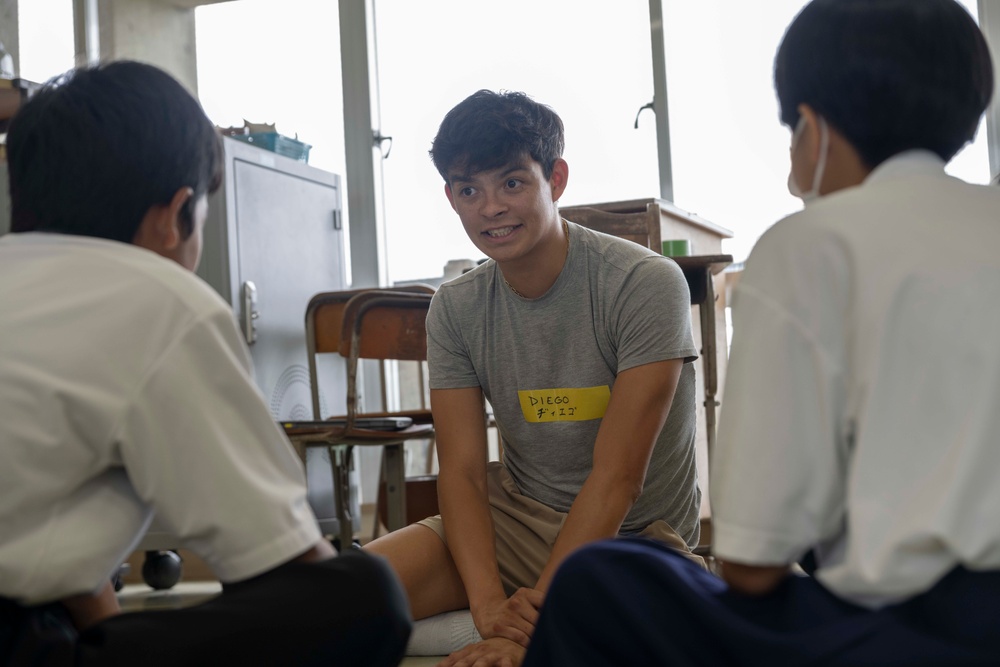 Sailors share in language exchange with Okinawan school children